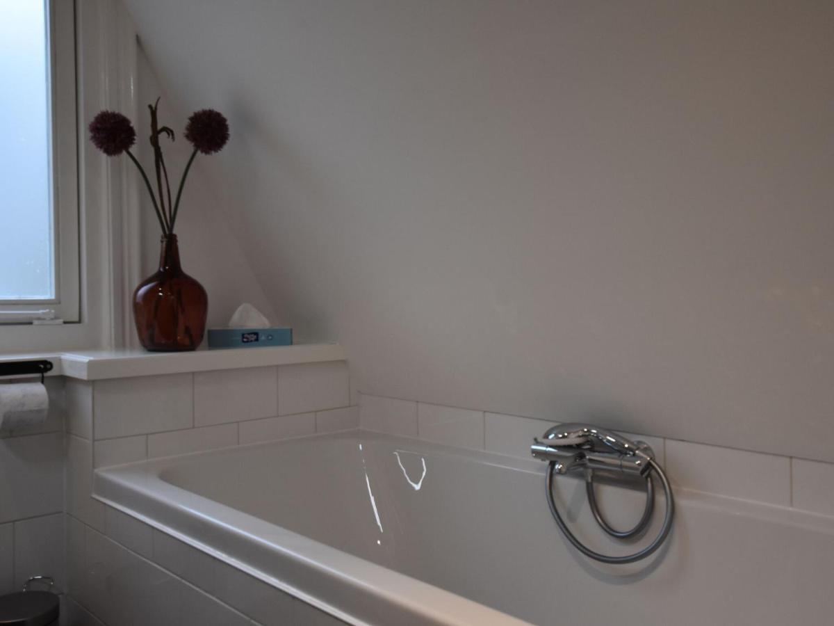 Charming Holiday Home In Egmond Aan Zee Near Seabeach Eksteriør bilde